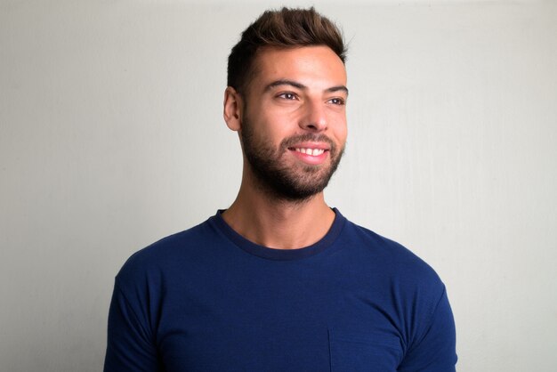 Bobur Aliyevning surati